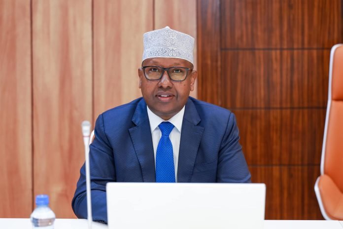 Somali Defense Minister Fiqi addresses media on foreign backing for al-Shabab